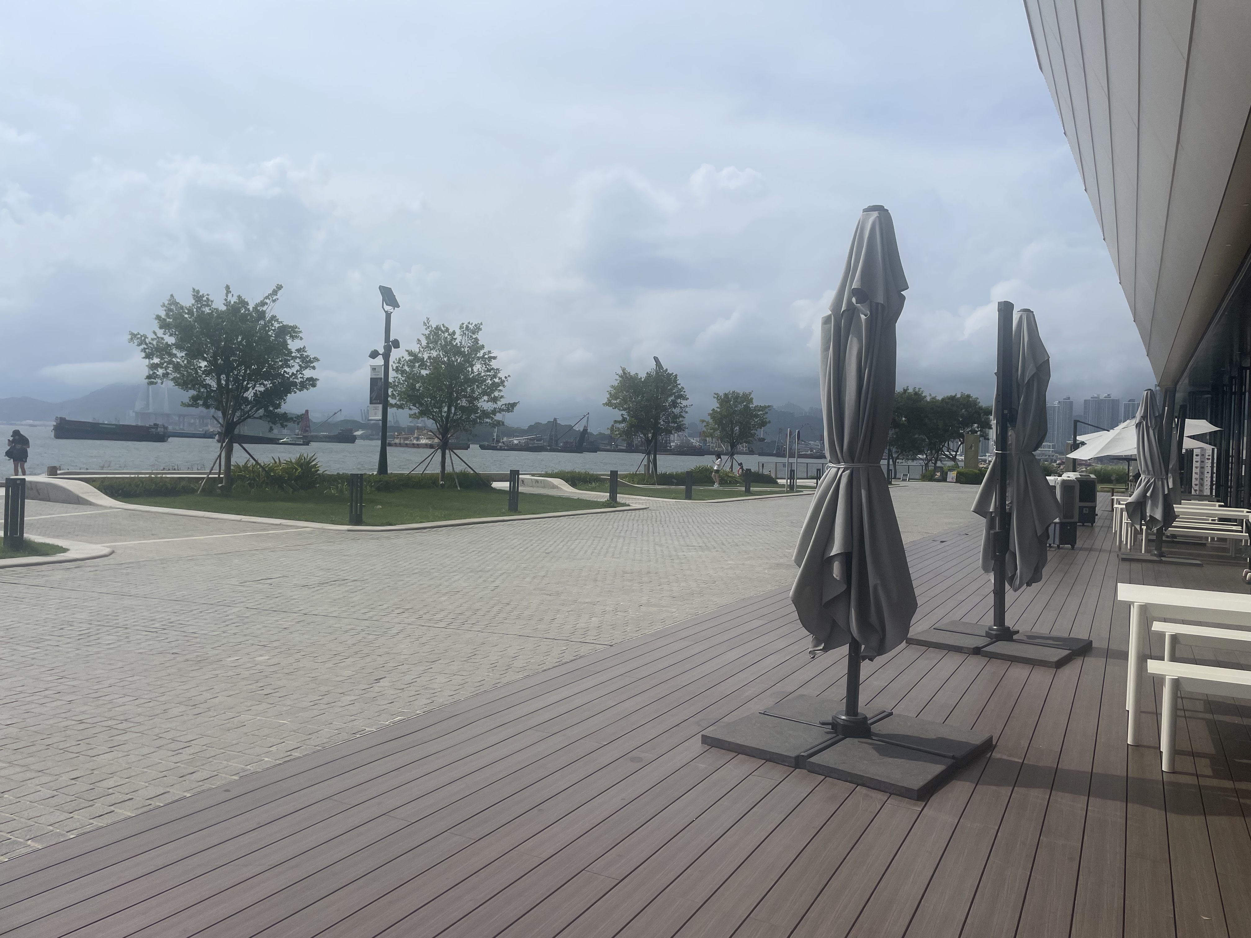 WPC デッキは屋内または屋外で使用されますか?